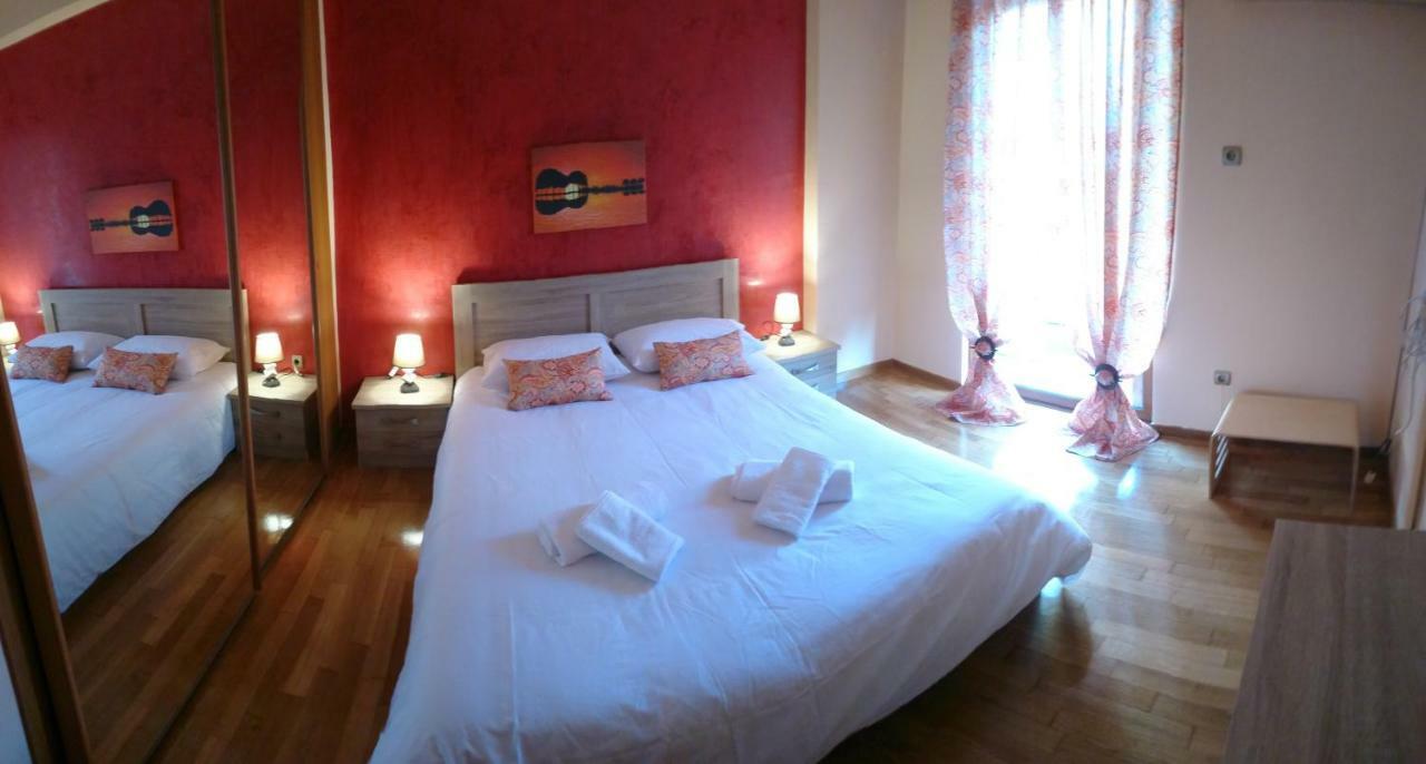 Marianas Inn Athena Bagian luar foto